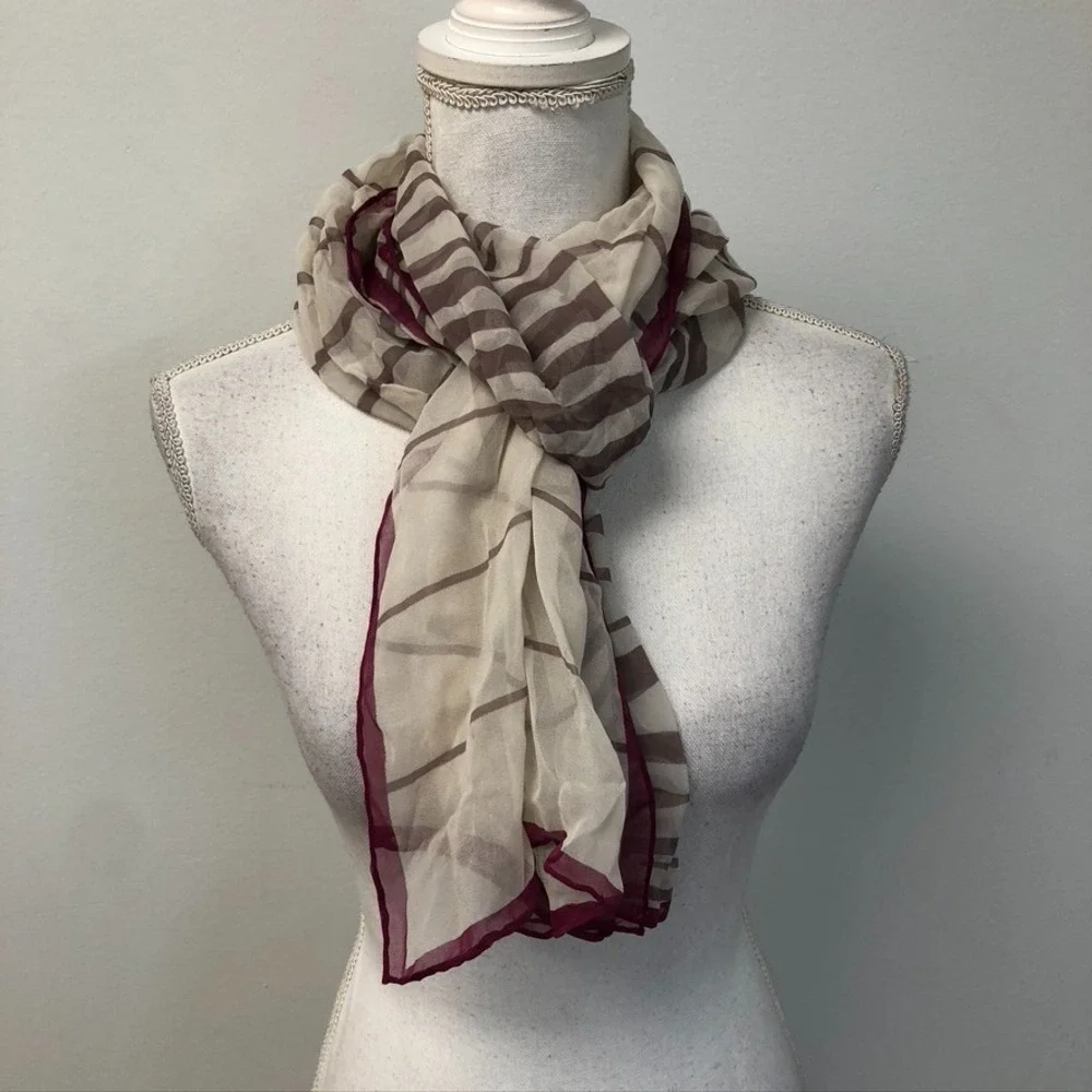Coveri Collection Silk Rectangle Scarf Wrap‎ Shawl Small Lightweight Tiger Print